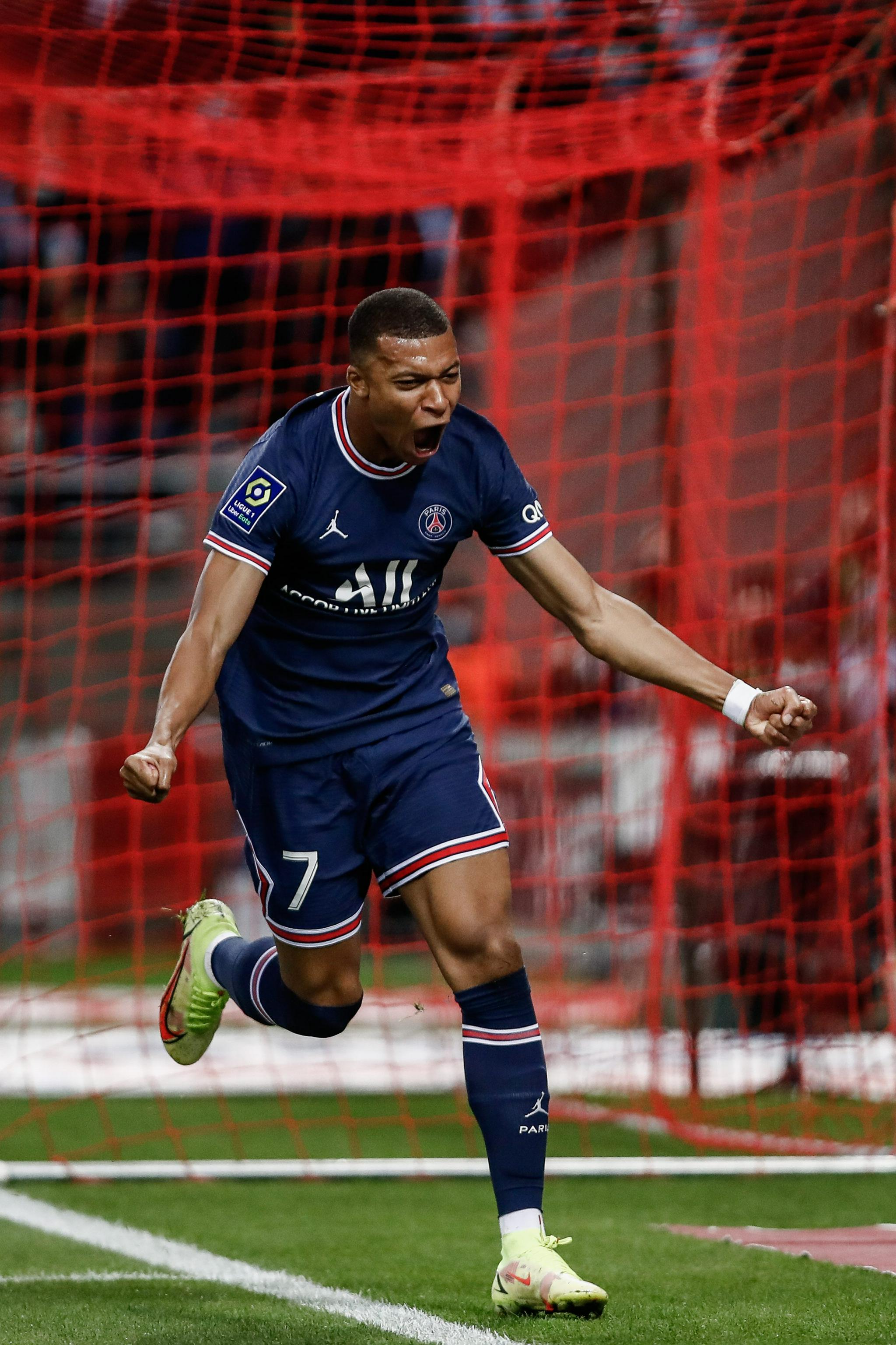 泰州范厚泰：苏超水平和中乙差不多；希望上一线队，为国效力