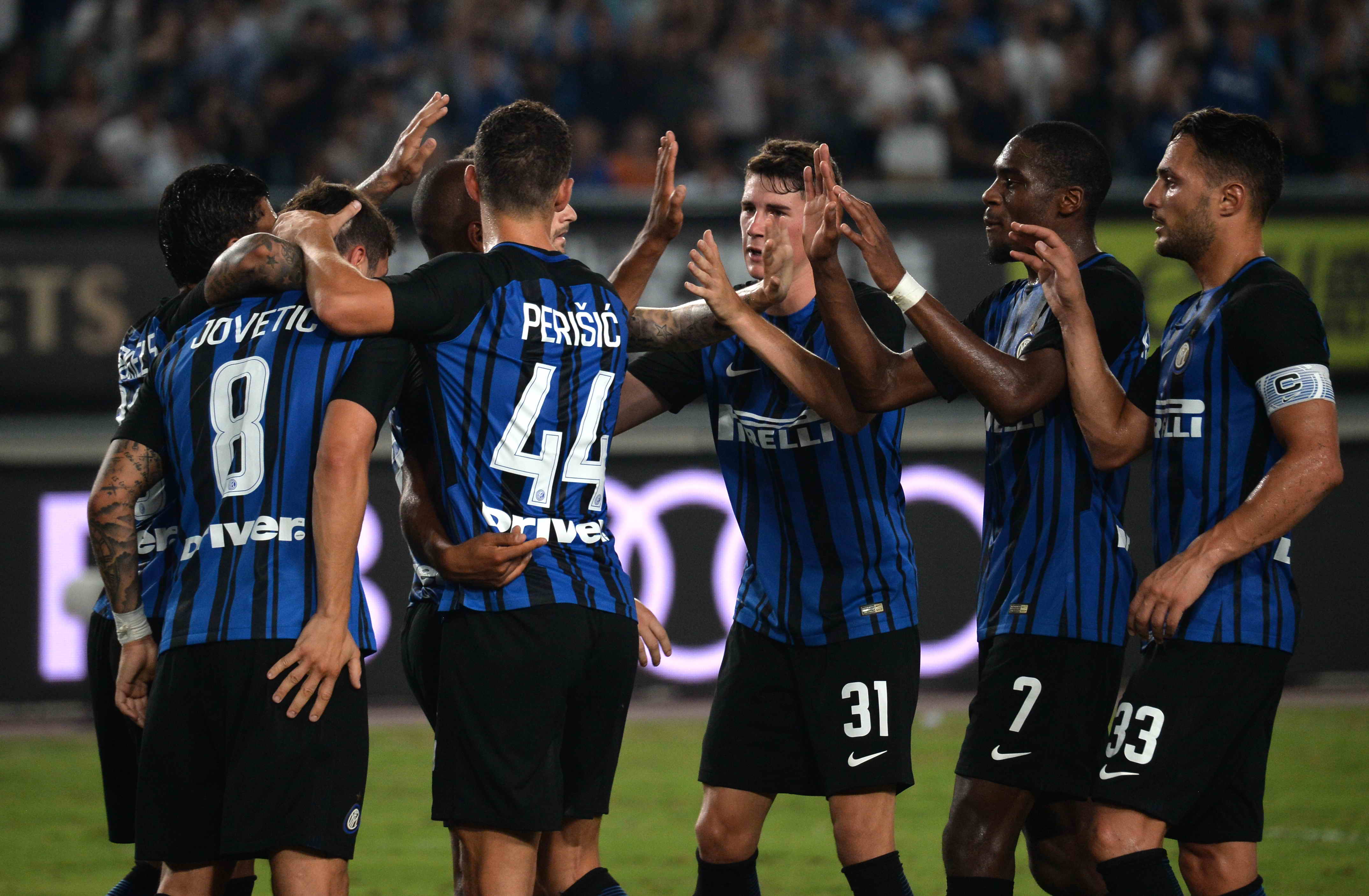 迪文谈进攻乏力：我们要迅速做出决策 把对方的防守调动起来（迪文谈进攻低迷：加快决策速度，主动撬动对手防守）