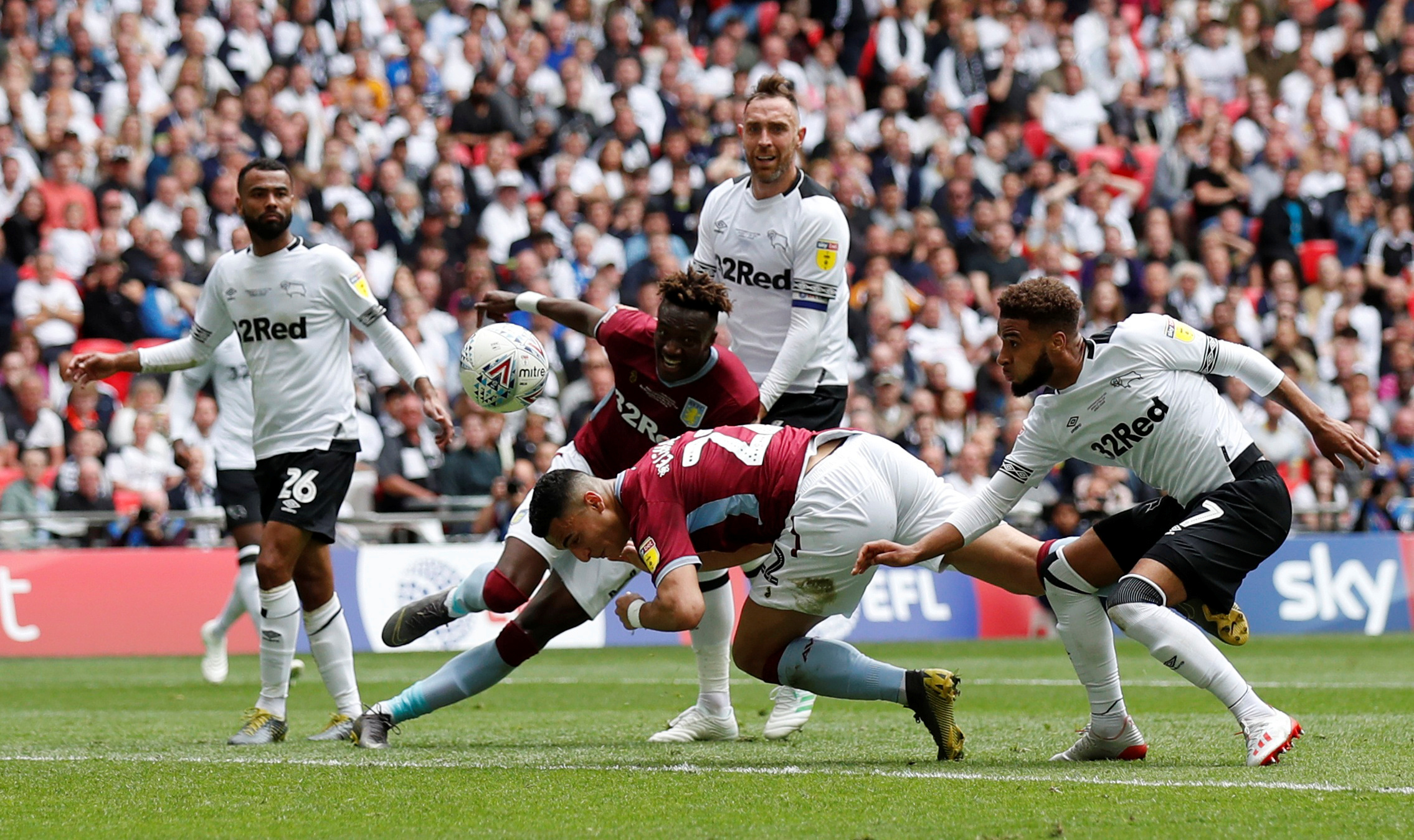 从一名角色球员展开的写作